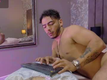 Oliverwyse, 29 years old, Welcome to my room! - Goal: Jerk off 🍆 [222 tokens left] #bigass #lovense #cum #new #natural, webcam photo