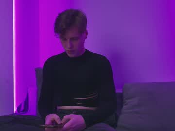 Peterreese, 19 years old, Messy cumshow #bigcock #18 #femboy #twink #young [525 tokens remaining], webcam photo