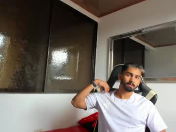 phillip_rain1 - Live Male Cam – Free Gay Cam Show