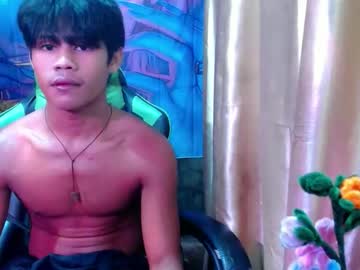 Pinoy_shyboy69, hi im new here [75 tokens remaining] #asian #new #findom #bigcock #cum, webcam photo
