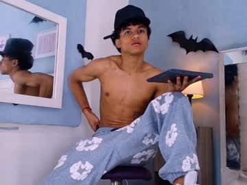 pitter_brenner - Live Male Cam – Free Gay Cam Show