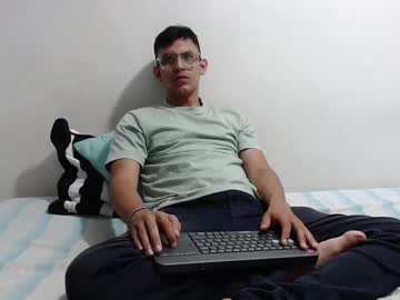 r_navarr0 – Watch Him Jerk, Strip, & Show It All
