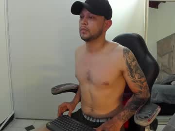Razeking, GOAL: flex and pose [25 tokens remaining] ready for hard sex and full cum show? #daddy #latino #bigcock #cum #new, webcam photo