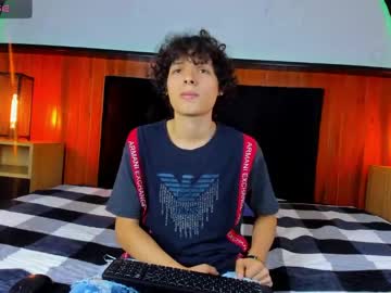 Razor_wolff, 18 years old, #new #femboy #skinny #gay #bigcock // Goal: Make me cahcondo [299 tokens left], webcam photo