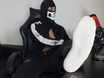 Realbigboss777, 26 years old, real cashmaster here come here and serve me #findom #feet #cashmaster #master #new, webcam photo