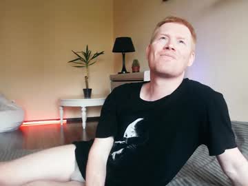 red_guy1 - Live Performer