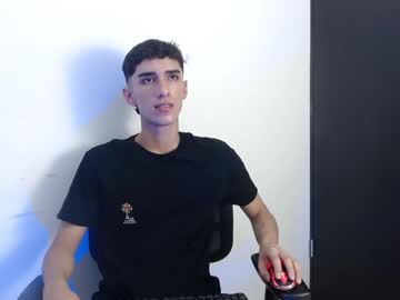 Reinvanderven, 18 years old, Goal: MASTURBATION + SPIT #lovense #cum #ass #18 #young #cute - Next Goal: SPANK ME + NIPPLE TOYS, webcam photo