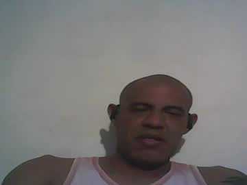 retlam37 – Live Performer