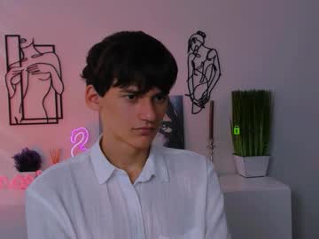 Rico_steel, GOAL: I'll take off my shirt for 5 minutes [175 tokens remaining] Welcome to my room! #new #smoke #happy #students #smile, webcam photo
