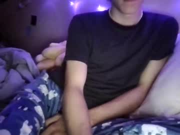 riverskittie - Live Male Cam – Free Gay Cam Show
