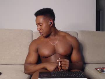 rogger_physique - Live Male Cam – Free Gay Cam Show