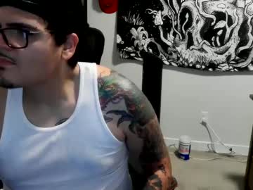 Rowdyydee, 28 years old, trying to sneak in a video and have some fun #shy #new #cumshot, webcam photo