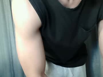 Ryan_chatter, 38 years old, Cumshot 😏🍆💦 [1000 tokens remaining] #uncut #muscle #bigdick #cum #new, webcam photo