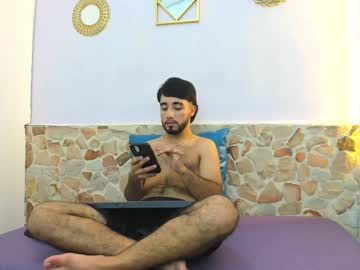 ryan_colvy - Live Male Cam – Free Gay Cam Show