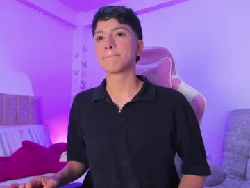 Santi_ll, 18 years old, show cum🍆💦 #latin #18 #new #young #slim  [735 tokens remaining], webcam photo