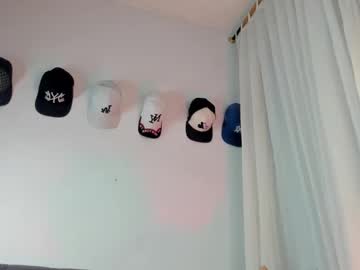 santi_xximo - Live Male Cam – Free Gay Cam Show