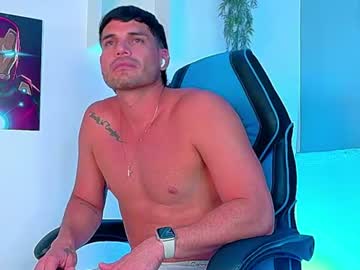 Santiago_santii, 26 years old, sexy colombian daddy horny #bigass  #muscular #new #fit #cum, webcam photo