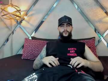 Santiagohincapiie, 25 years old, GOAL: Play with your nipples and get your cock hard [30 tokens remaining] Welcome to my room! Use my tip menu- #master #hairy #new #bigcock  #latino, webcam photo