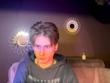 Sapph1res, 18 years old, GOAL: Take T-shirt [88 tokens remaining] Welcome to my room! #feet #blonde #redhead #lovense #new, webcam photo