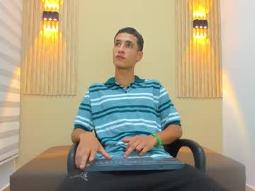 sebass_r - Live Male Cam – Free Gay Cam Show