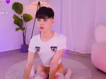 sebbyross - Live Male Cam – Free Gay Cam Show