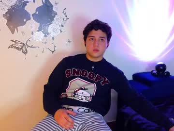 skit69uwu – Watch Him Jerk, Strip, & Show It All