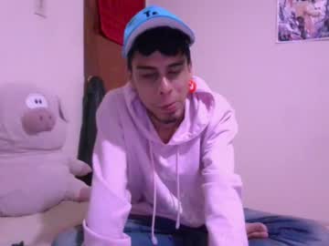 smoker00teddybear - Live Male Cam – Free Gay Cam Show