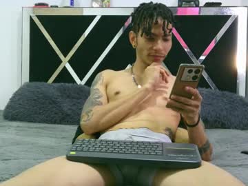 smooke_skinny - Live Male Cam – Free Gay Cam Show