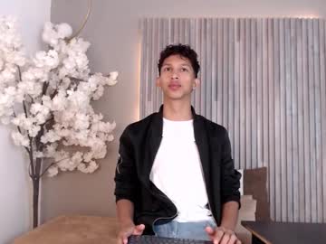 smoothalpha_ - Live Male Cam – Free Gay Cam Show