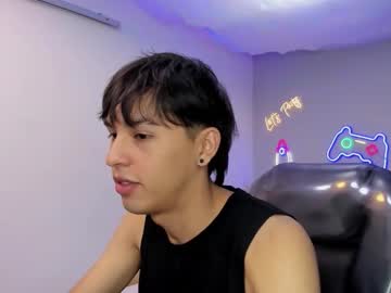 Stiwentwink, 18 years old, GOAL: play with my dick [66 tokens remaining] Welcome to my room! #teen #twink #18 #skinny #cute, webcam photo