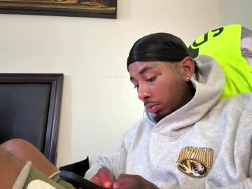 str8dj - Live Male Cam – Free Gay Cam Show