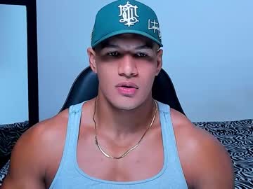 Strong_criss, 26 years old, Strong_criss's  #new #muscle #young  #latino #strong, webcam photo