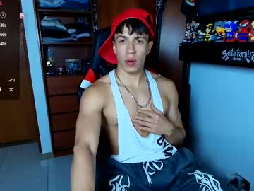 strong_jackxxx – Watch Him Jerk, Strip, & Show It All