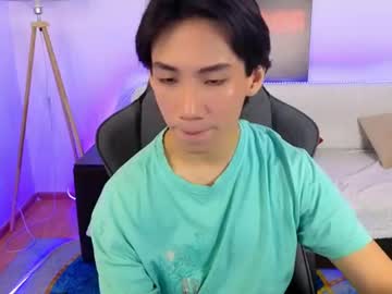 Sunray_o, 18 years old, Welcome to my room ❤️ // GOAL: Fully undress [175 tokens left] #new #18 #gay #asian #twink, webcam photo