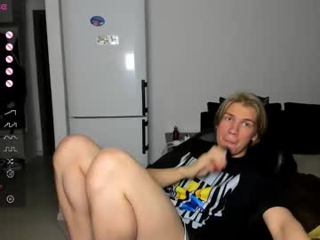 Swag_mua, 18 years old, slap ass [199 tokens left] #18 #blond #c2c #shine, webcam photo