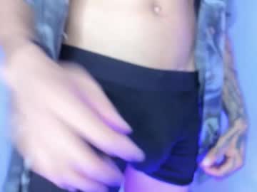 tayhlorstronghold - Live Male Cam – Free Gay Cam Show