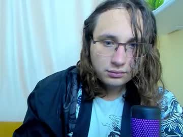 Tenderash, 18 years old, Hello everyone , I'm the first day today Goal: Be trained by someone #18 #new #femboy #shy #cute [50 tokens remaining], webcam photo