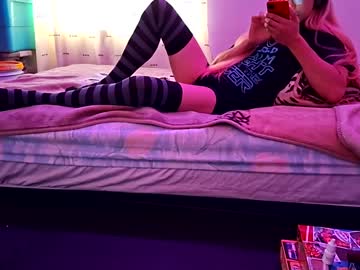 Thehushvibe, Today I'm doing homework, enjoy the music with me 😇😈😚 Haciendo la tarea - Goal: Me quito la ropa 🫣🫠😙 Take off my clothes 🥺🔥 then lingerie 😈 [276 tokens left] #new #lovense #bisexual #smalldick #gamer, webcam photo