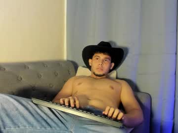 Thiago_66, 18 years old, take off my underwear [45 tokens left] #bigcock #muscle #18 #new #cum, webcam photo