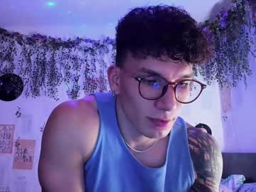 thomas_fuckboy - Live Male Cam – Free Gay Cam Show