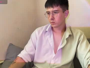 Thomas_greens, 19 years old, GOAL: air kiss [5 tokens remaining] PVT OPEN #young #new #teen #joi #hardcock, webcam photo