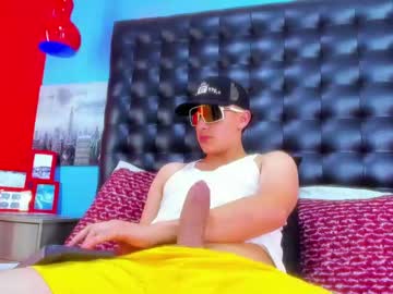 thomas_may4rs – Watch Him Jerk, Strip, & Show It All
