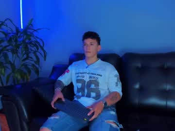 Thomas_moon_, Enjoy my strong arms #young #bigcock #teen #18years #new, webcam photo