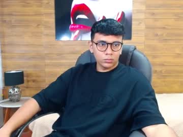 titanxero - Live Male Cam – Free Gay Cam Show