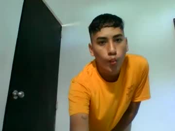 Tomm_kors, elcome to my room! #femboy #twink #18 #cum #anal #flaco, webcam photo