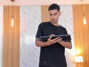 Tonny_vice, 18 years old, Hello everyone, welcome to my room, I hope you enjoy my cum show. #new #bigcock #Latino #skinny #cumshow [1000 tokens remaining], webcam photo