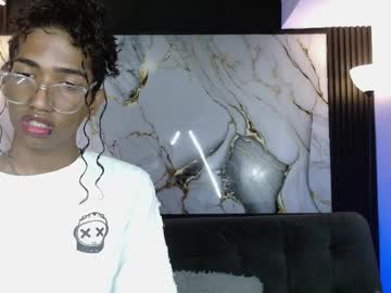 triiangel_latinboy - Live Male Cam – Free Gay Cam Show