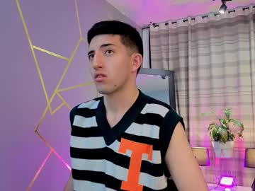 un_sluttyy - Live Male Cam – Free Gay Cam Show