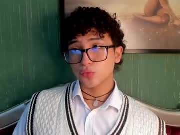 Valentin0_3, 18 years old, GOAL: 🍑 Plug show or game with dildo (external), with expression of pleasure and smooth groans. [725 tokens remaining] Cum Show, les't go <3 #18 #ebony  #muscle #asian #bigass, webcam photo