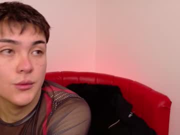 Valentin_00, 19 years old, Hi guys i'm #new in here! Let's break the 🧊 #glasses #gay #young #twink, webcam photo